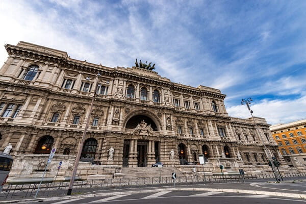 Trascrizioni. Pro Vita & Famiglia: «Bene no Cassazione nei casi di fecondazione eterologa, si tutelano bambini» 1